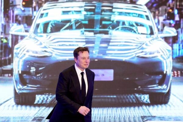 Elon Musk and the White House held a call today to address tensions over proposed electric vehicle tax policies. [Heute.at]
