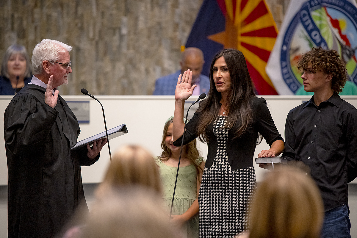 Judge Stephen McCarville swears in AnnaMarie Knorr as the city of Maricopa's newest councilmember inside City Hall on May 7, 2024. [Monica D. Spencer]