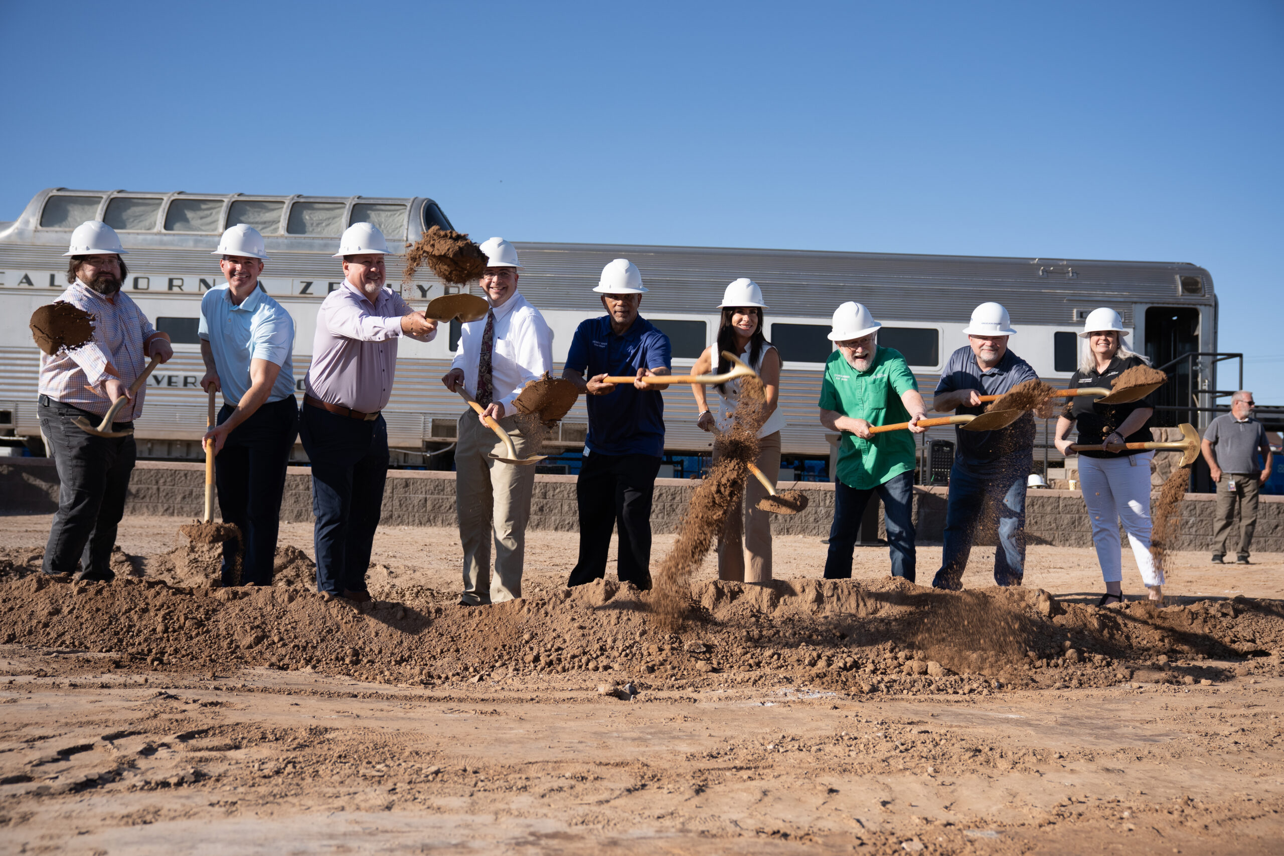 Councilmembers from right: Amber Liermann, Vincent Manfredi, Bob Marsh, AnnaMarie Knorr, Henry Wade, Eric Goettl. Sept. 23, 2025. [David Iversen]