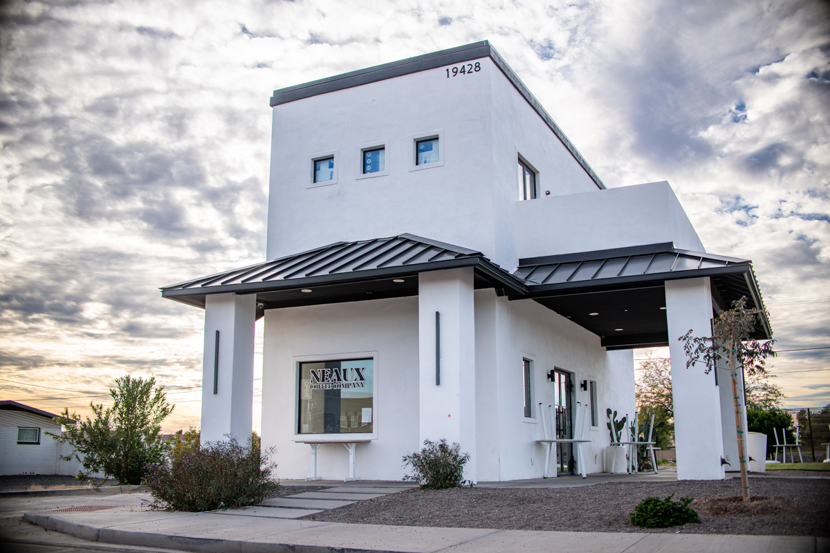 Neaux more coffee? Lockout notice posted at local café