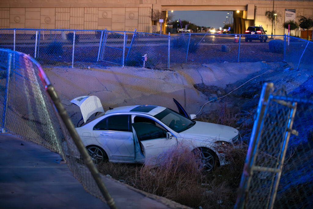 UPDATED: Mercedes-Benz crashes into ditch in Heritage District