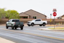 A truck waits to turn left at the intersection of Desert Greens Drive and Smith-Enke Road on May 28, 2026. [Ryan Tafoya]